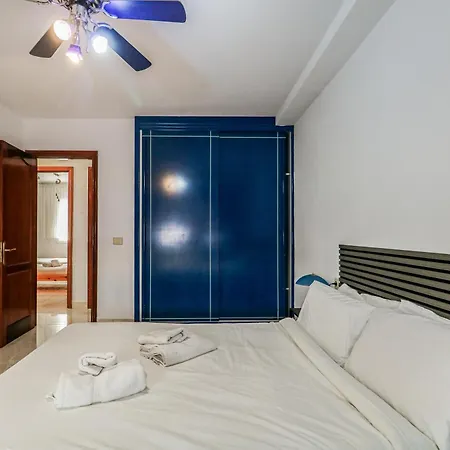 Lägenhet Spacious El Tablero
